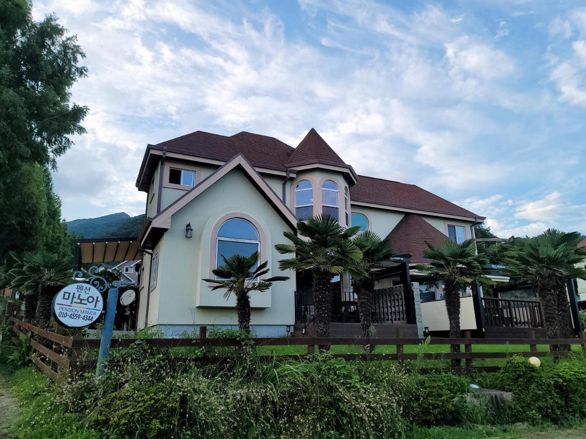American Village Pension Manoa Намхе Екстериор снимка